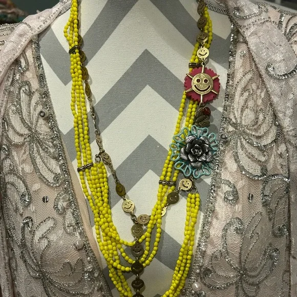 Lucky Brand Yellow and Pink Multi-Strand Smiley Face Necklace Preloved - Picture 1 of 9